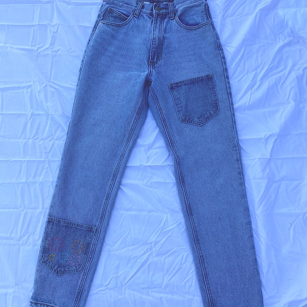mom jeans with pockets